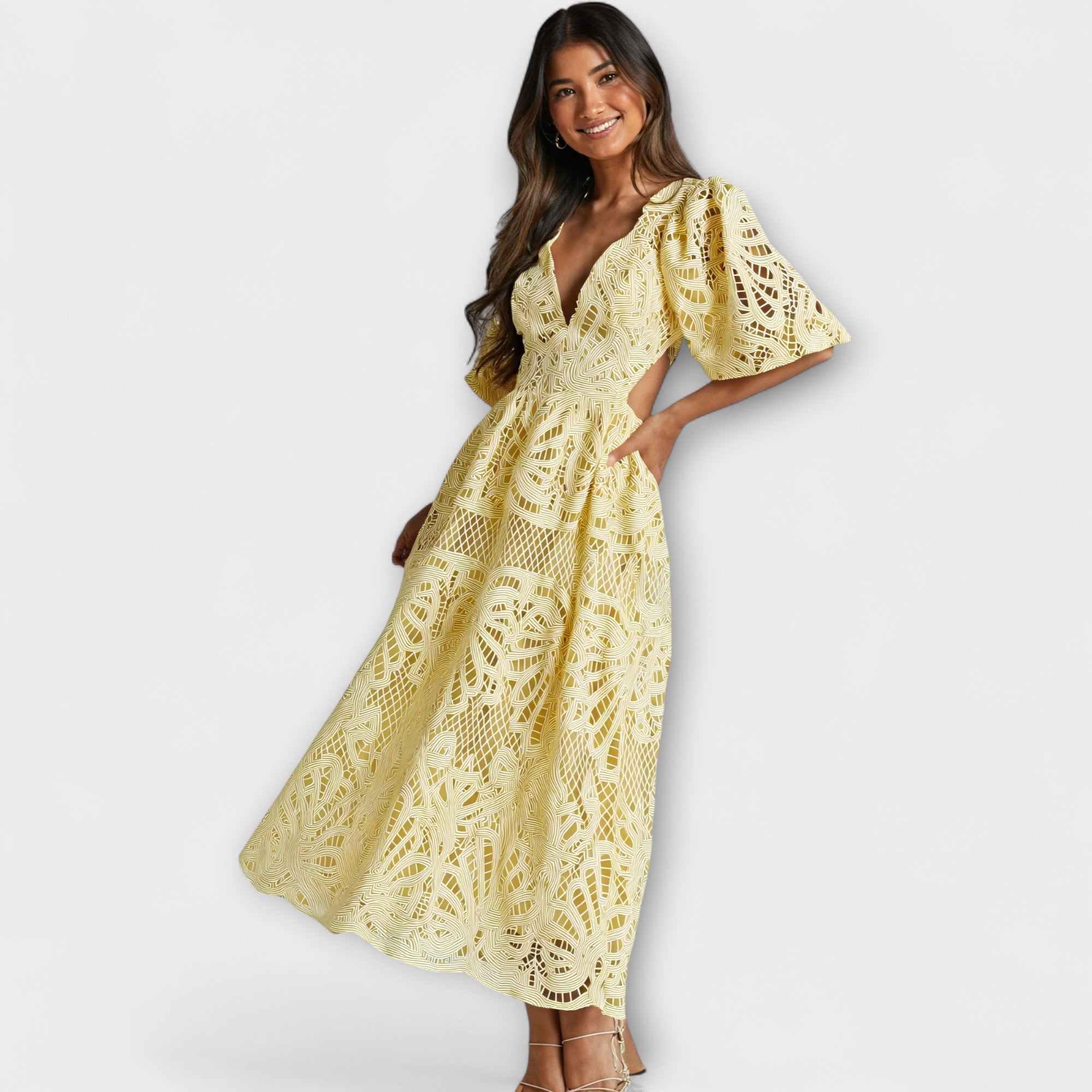 Robe élégante avec des détails délicats