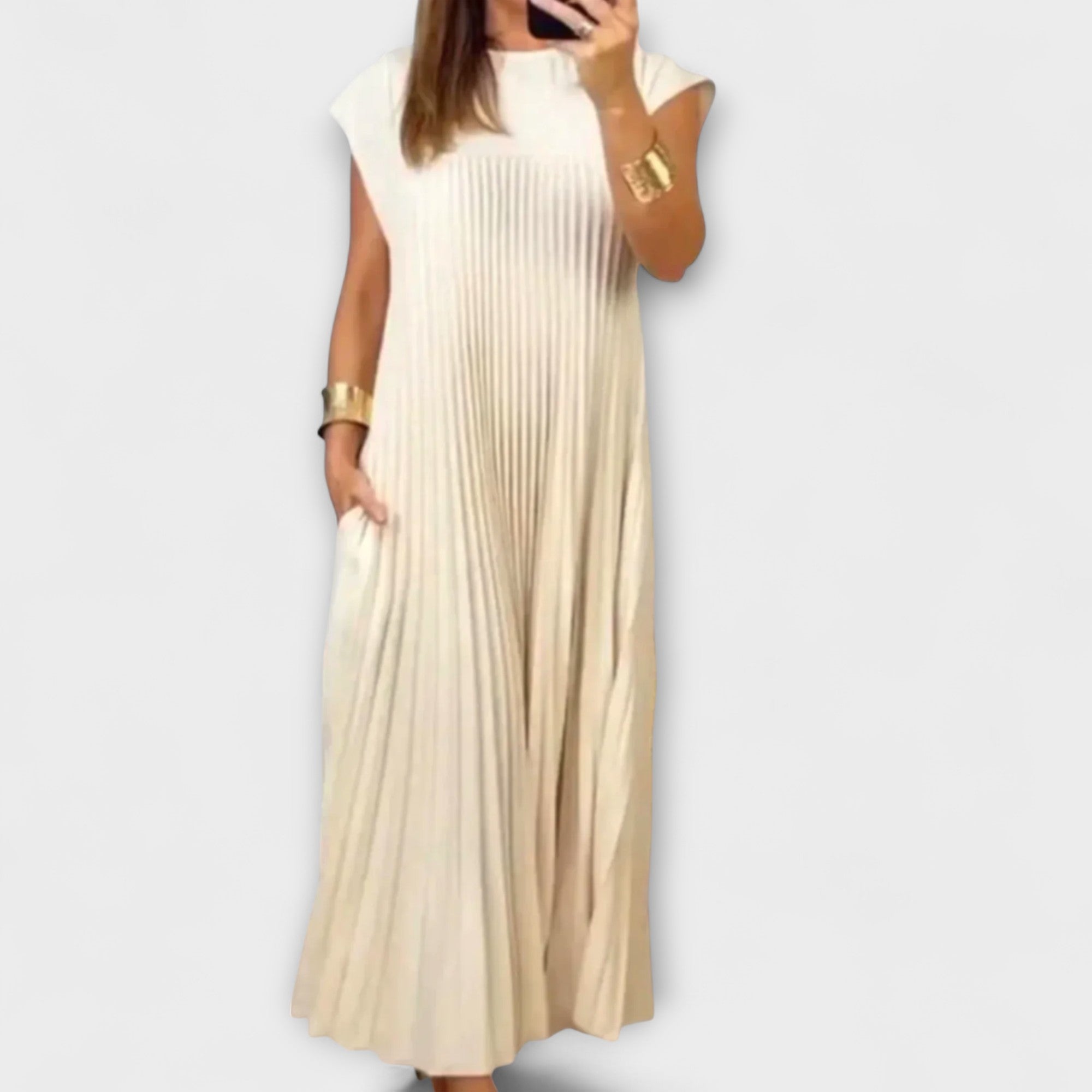 Zairelle – Robe Plissée Élégante