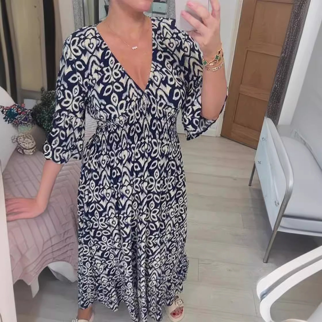 Zlata | Robe stylisée avec motif floral et décolleté en V