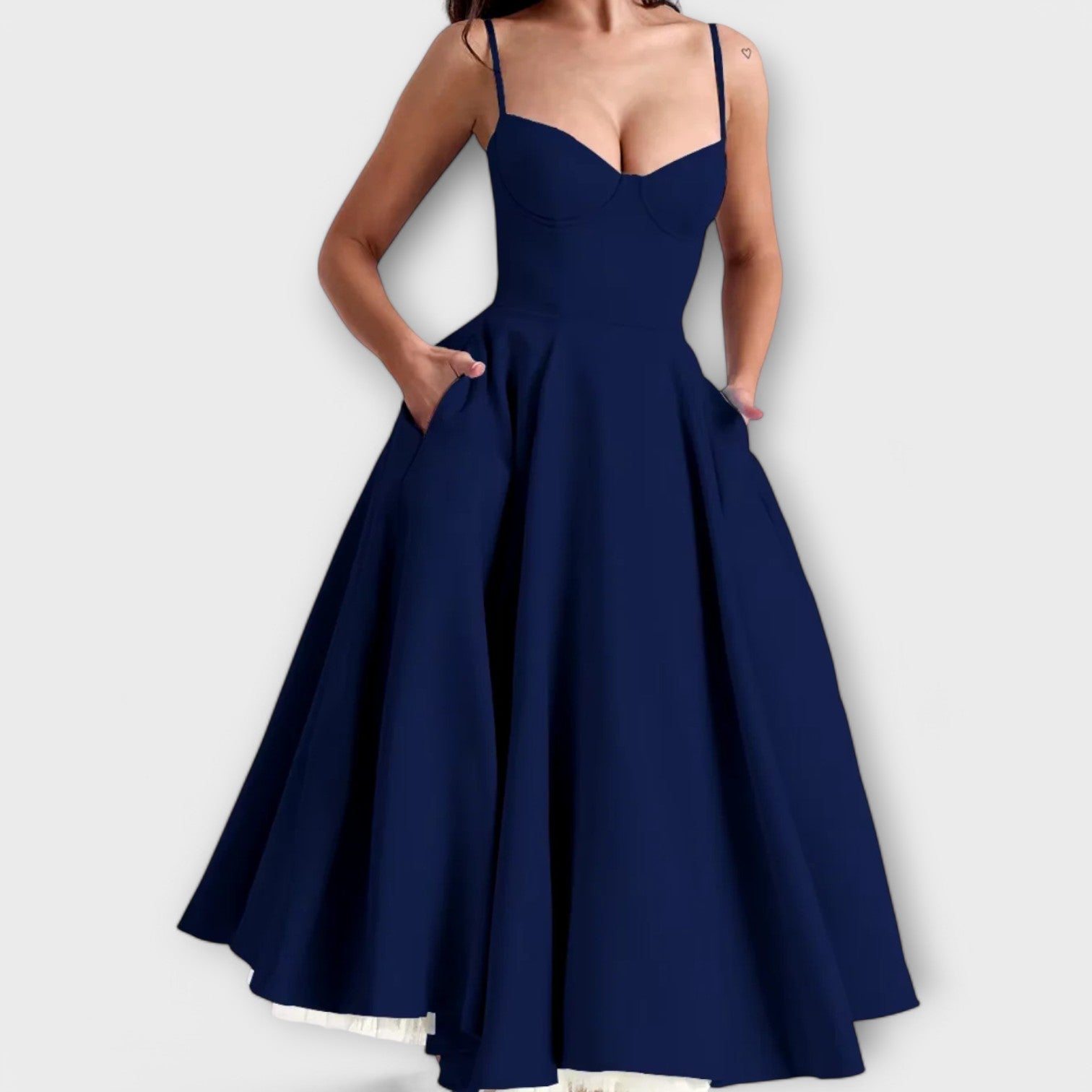 Mélie – Robe d'été légère avec détail de nouage