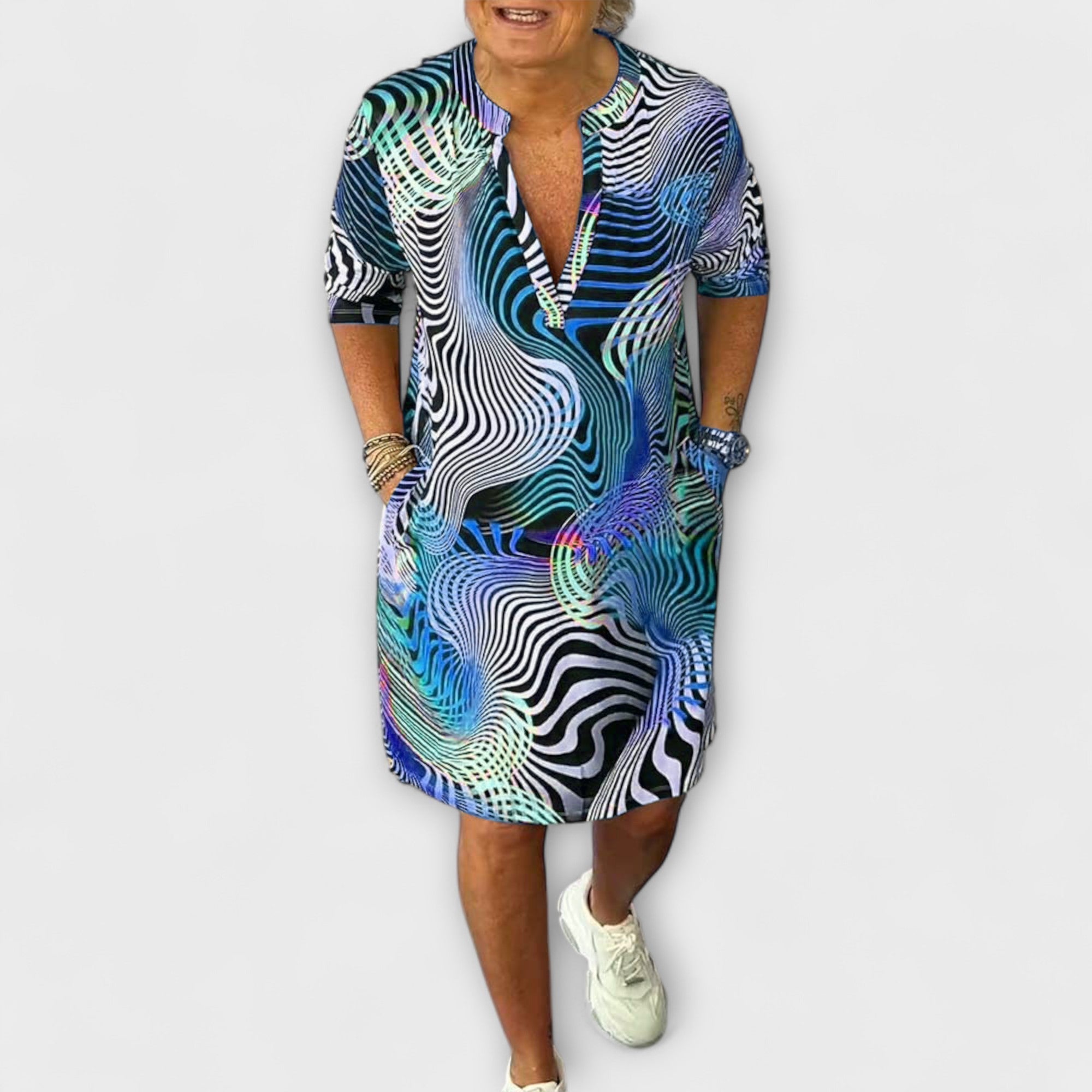 Liora - Robe colorée avec décolleté en V