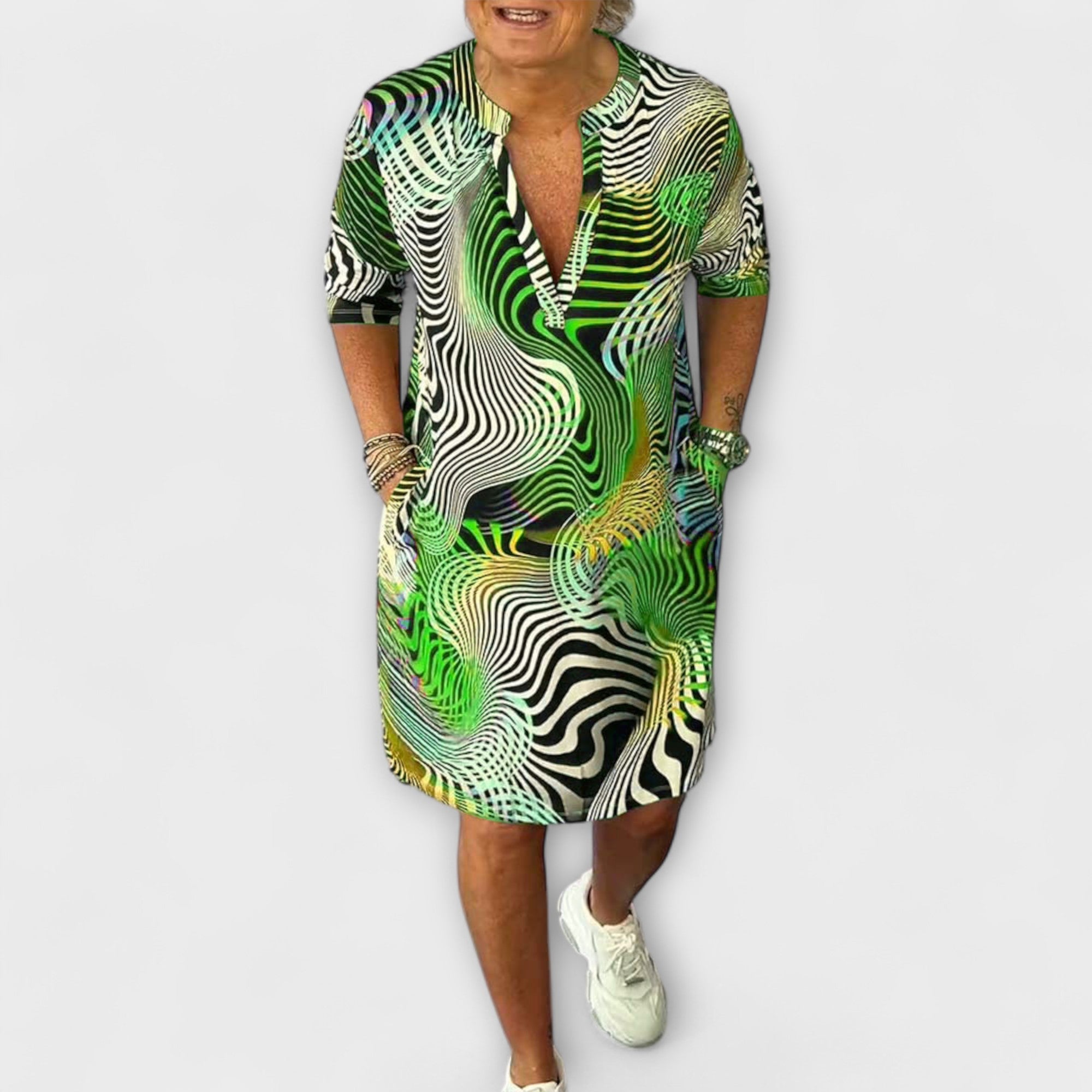Liora - Robe colorée avec décolleté en V