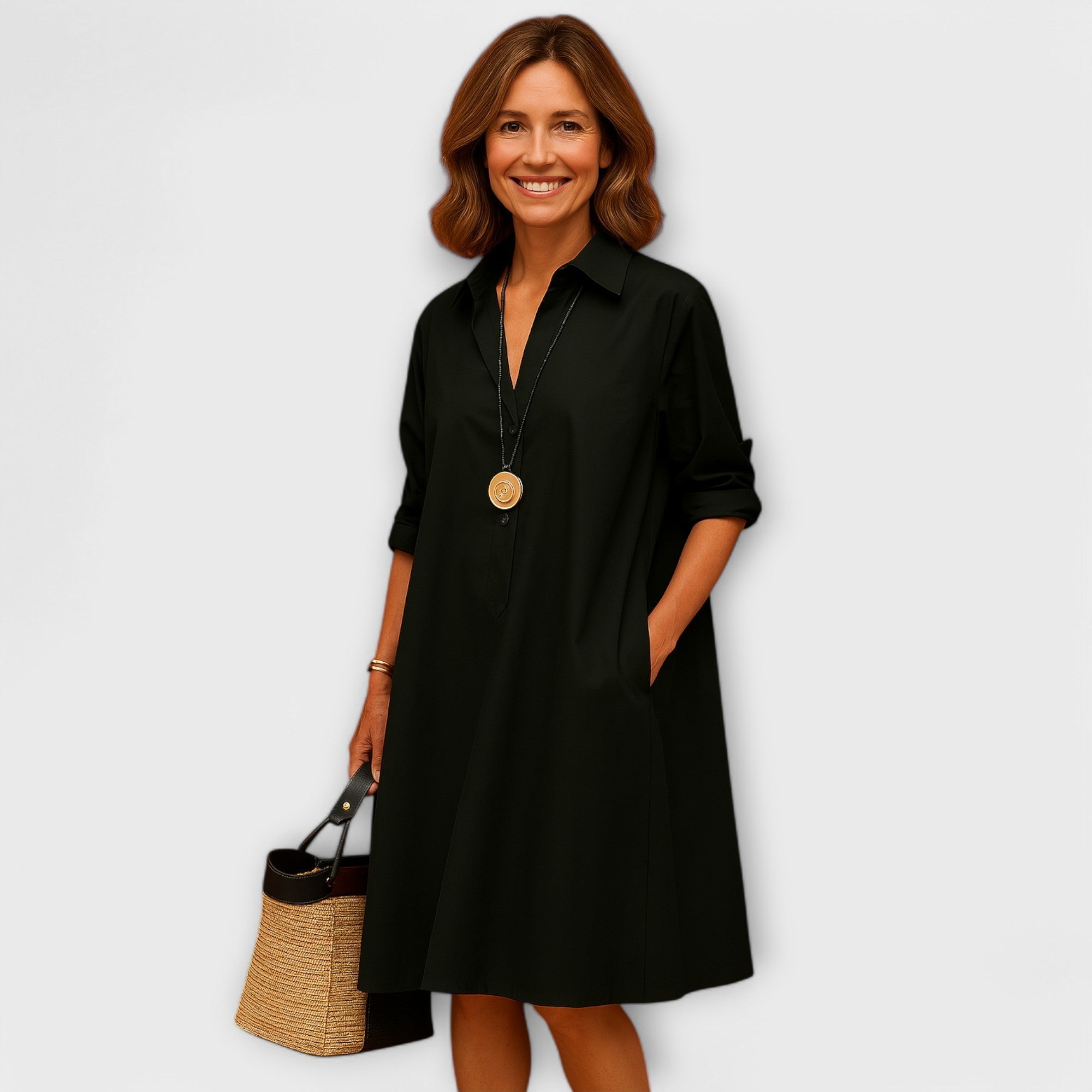 Robe moderne à manches courtes et trois-quarts