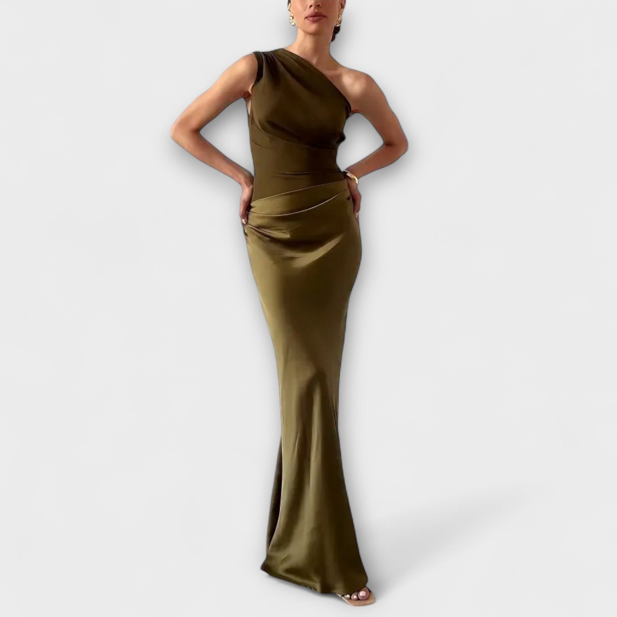 Robe Maxi Élégante à Épaule Dénudée