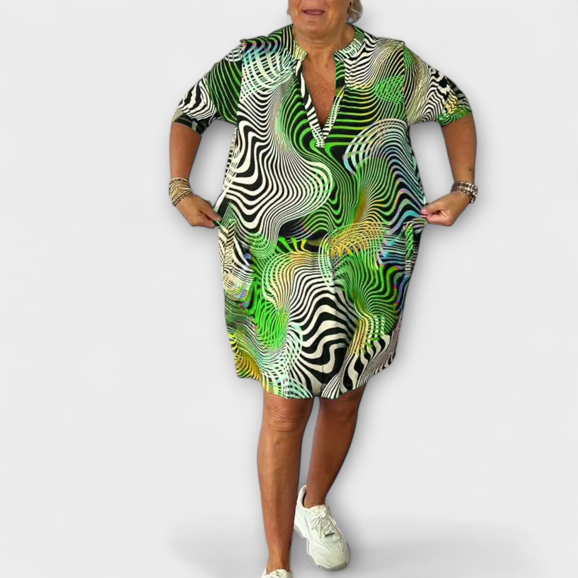 Liora - Robe colorée avec décolleté en V