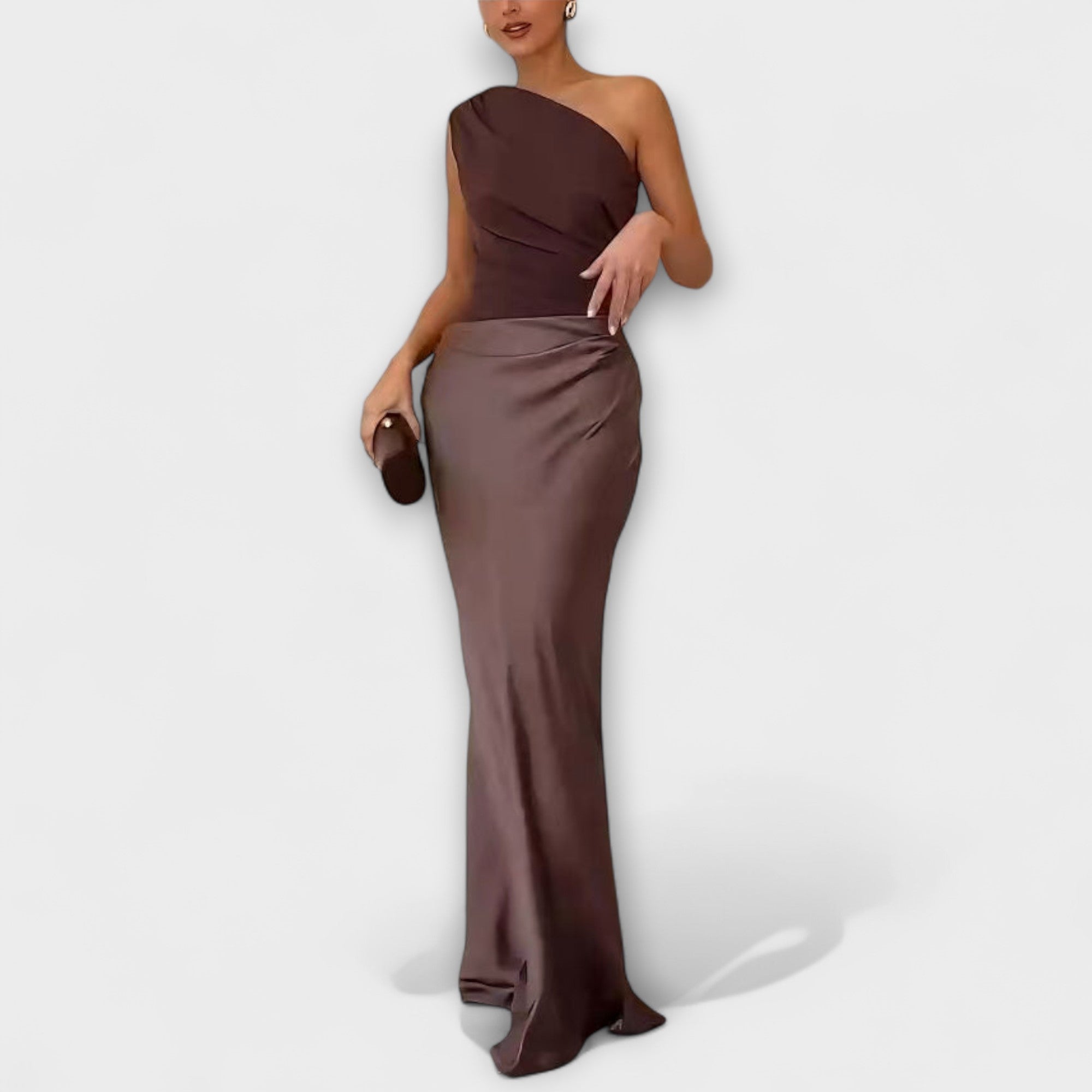 Robe Maxi Élégante à Épaule Dénudée