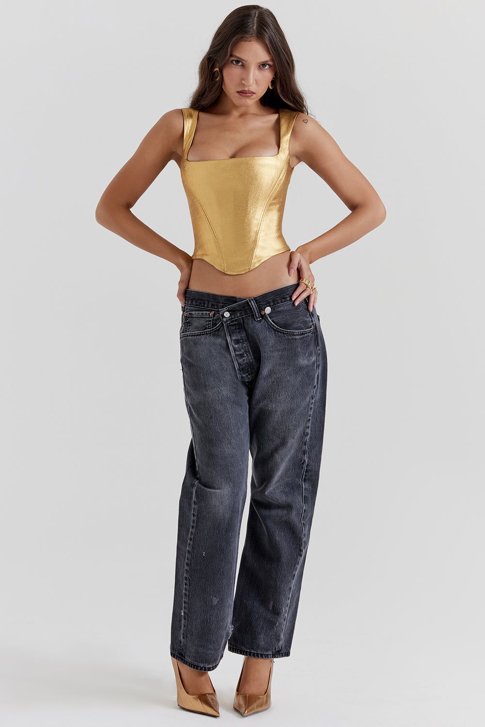 Corset Doré Luxueux avec Éclat