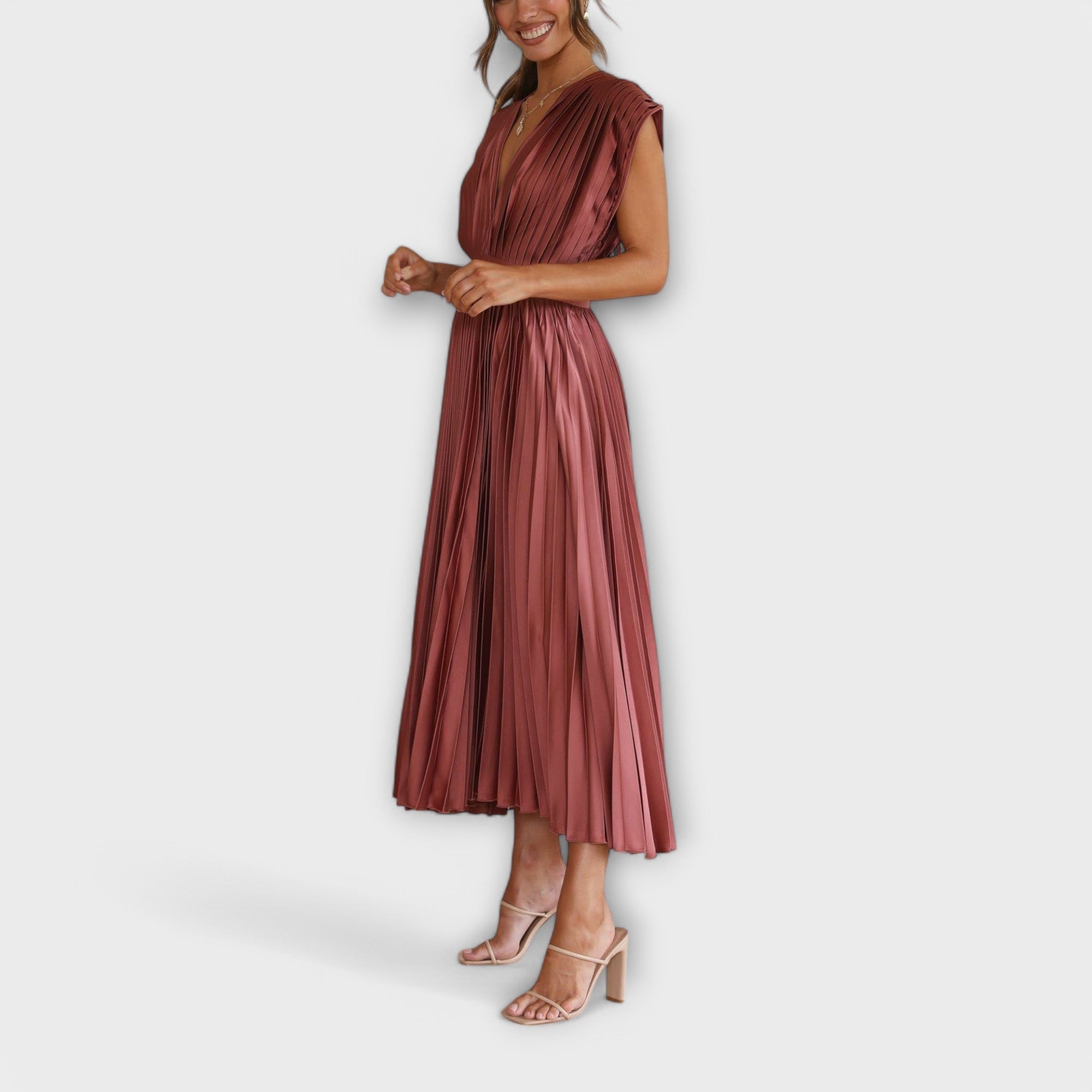 Maria - Robe Plissée Stylisée