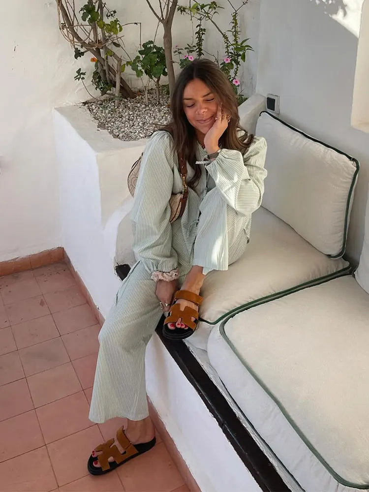 Ensemble Douce Nuit | T-shirt à boutons, pantalon coton