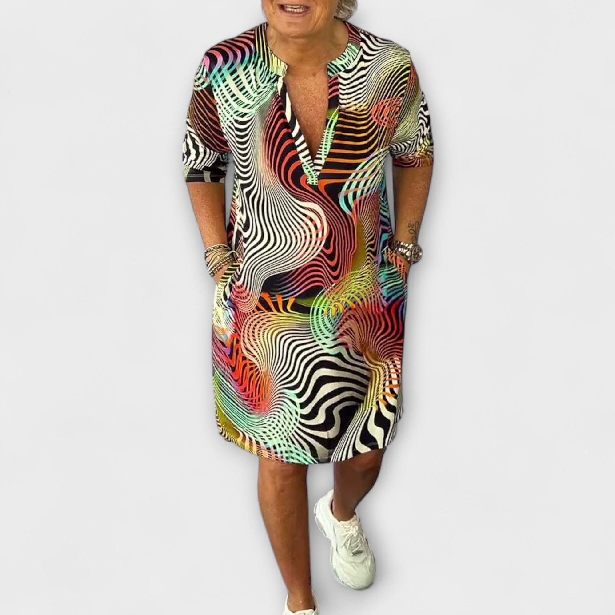 Liora - Robe colorée avec décolleté en V