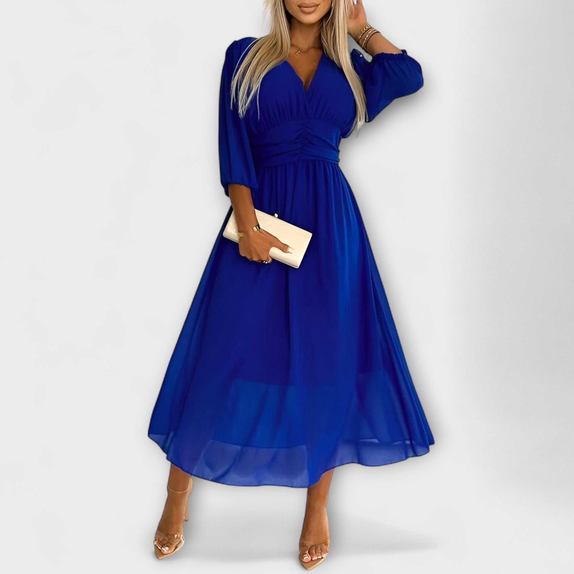 Nia - Robe en Cuir Élégante